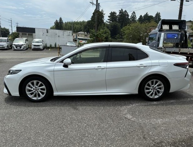 TOYOTA CAMRY 2021