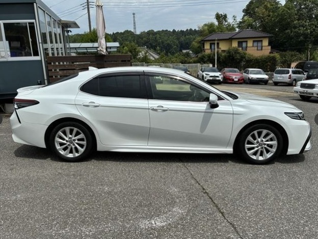 TOYOTA CAMRY 2021