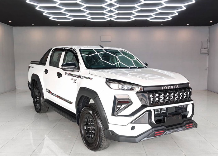 TOYOTA HILUX TRAVO SMART DOUBLE CAB 2026